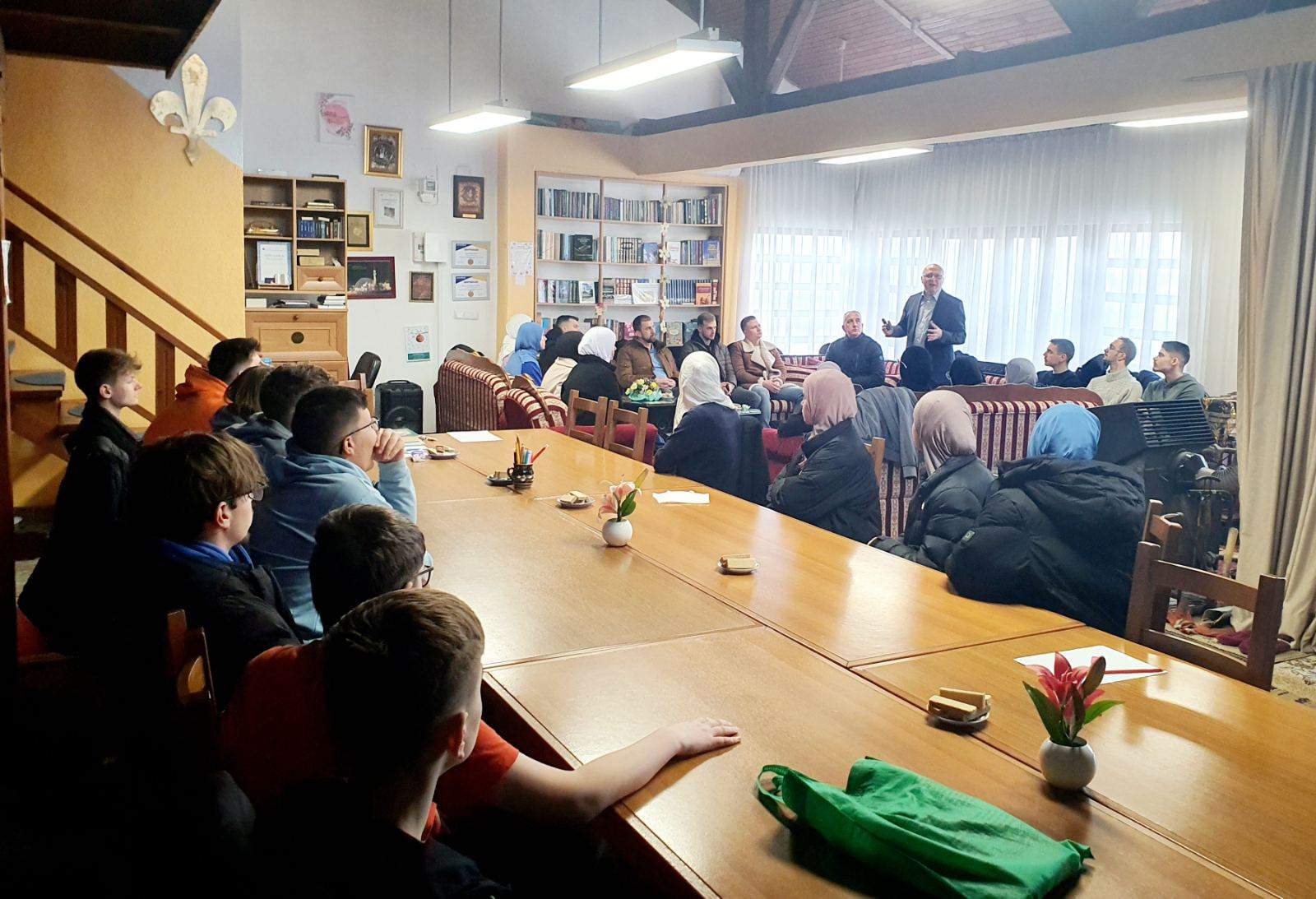 Počeo Kurs islama za srednjoškolce u medžlisima Bijeljina Janja